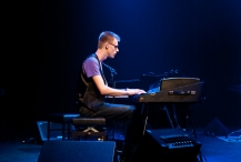 Peter van der Gaag playing keys